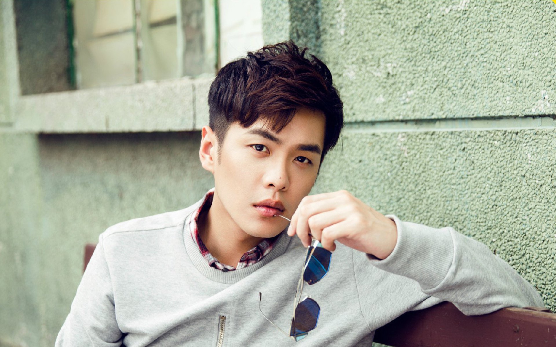 边路传球成功率是否与整体进攻流畅度正相关,边路接球