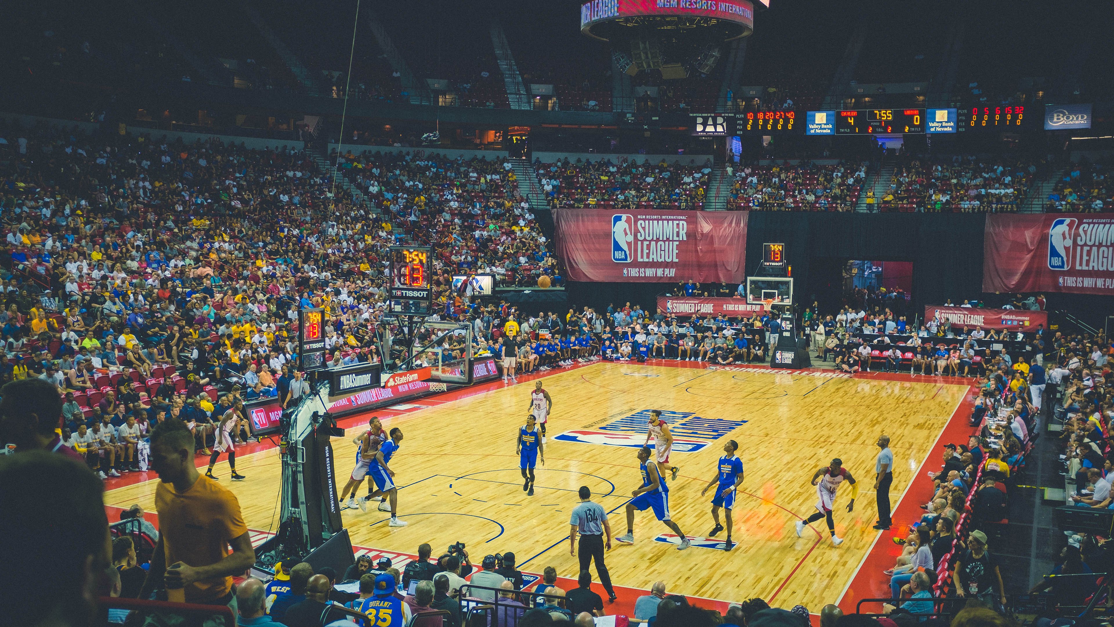 爱游戏下载-青少年裁判员“在线培训+实战演练”模式持续深化，行业公正性提升